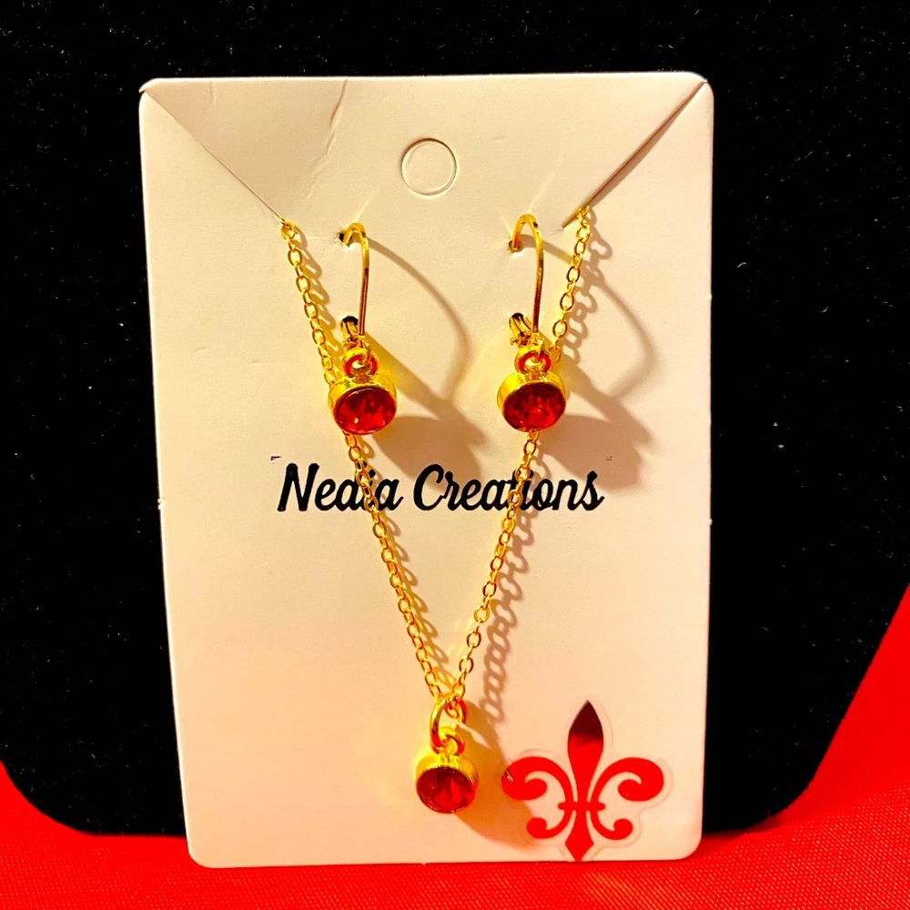 Emerald Red Rhinestone Necklace and Earrings Set